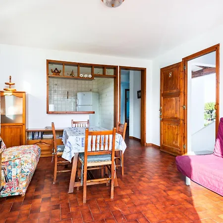 Ullastres Ii بونتا غروسا