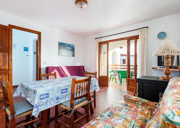 Ullastres Ii Apartment